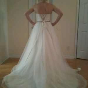 David's Bridal WG3633 Wedding Gown